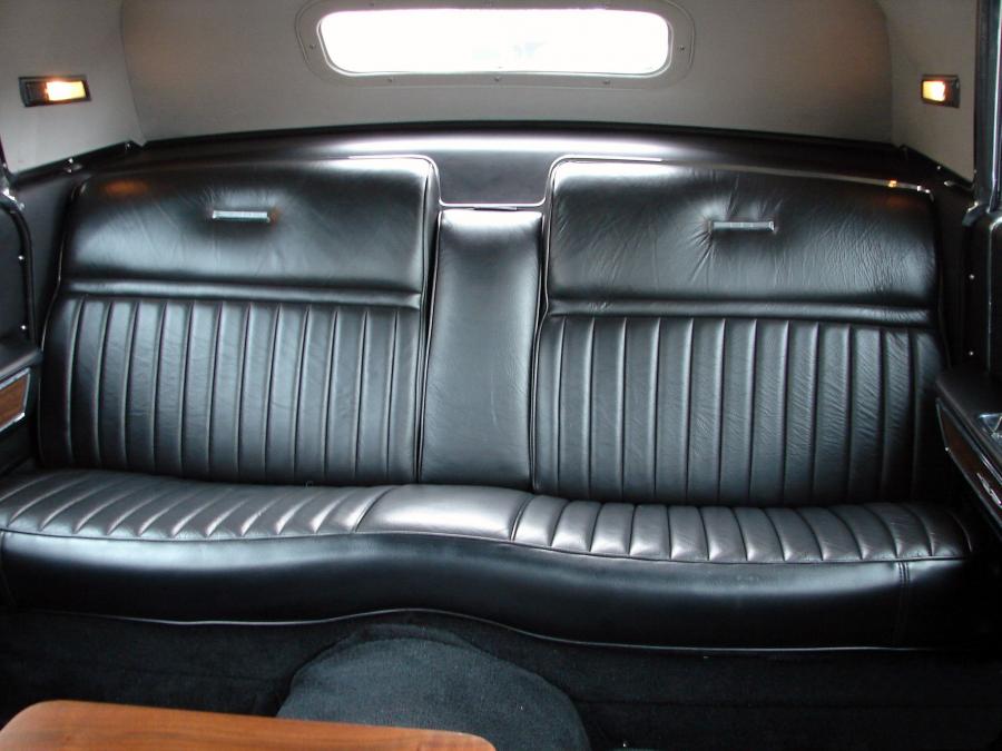  Lincoln Continental Executive Limousine by Lehmann-Peterson 1965 года  (фото 4 из 6)
